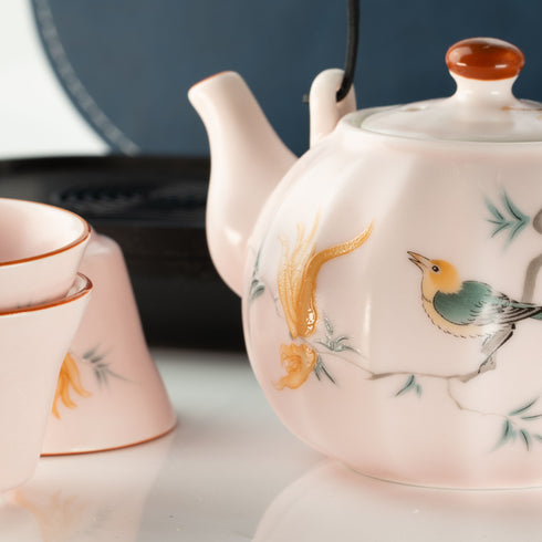 Travel Teapot Set with Four Cups - Pink Vintage Pumpkin Style