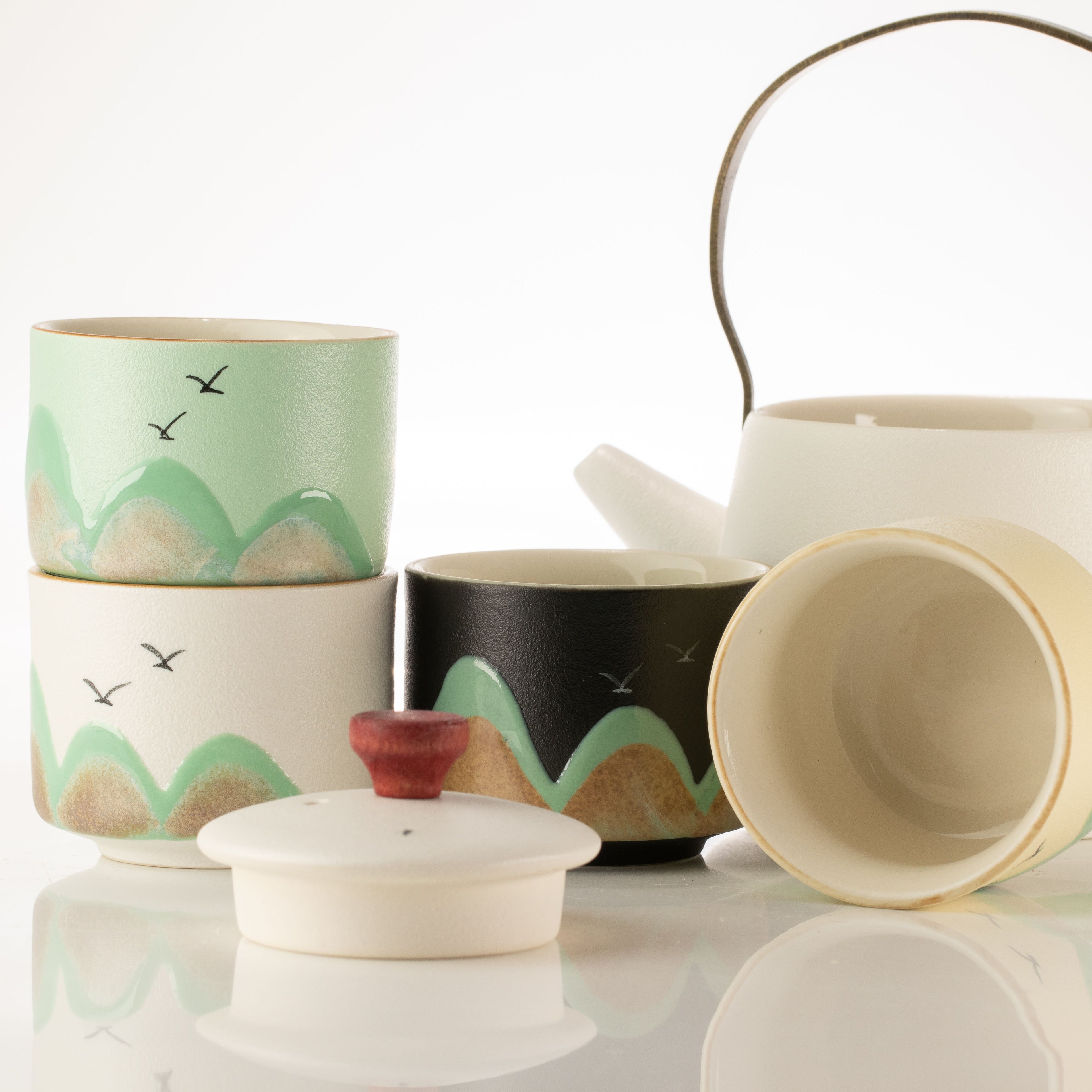Thousand Miles - Tea Set - Four Cups - Ceremonial Cloth & Bamboo Grip