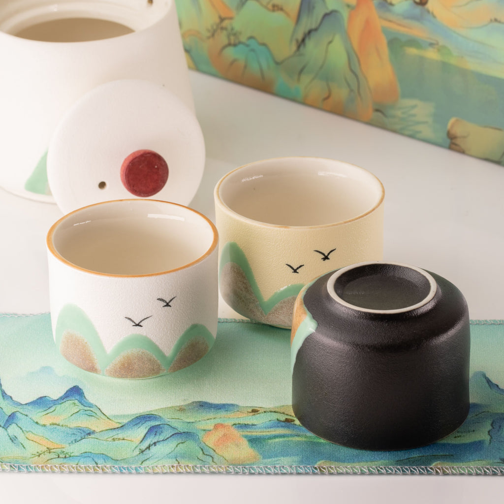 Thousand Miles - Tea Set - Four Cups - Ceremonial Cloth & Bamboo Grip